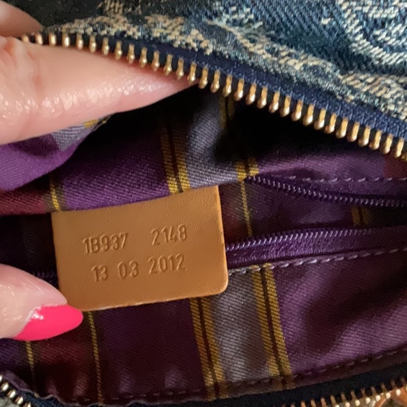 Etro denim crossbody, big 10" x 10" - Picture 9 of 12